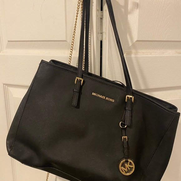 Michael Kors Handbags - Michael Kors Black Tote Bag Needs Some Love ❤️
